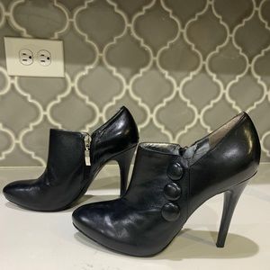 Guess by Marciano leather black ankle booties